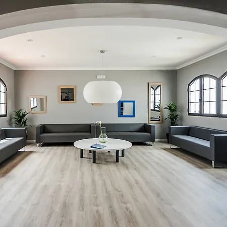 Nelva Cala En Porter (Menorca)