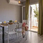 Nelva Apartahotel 3*