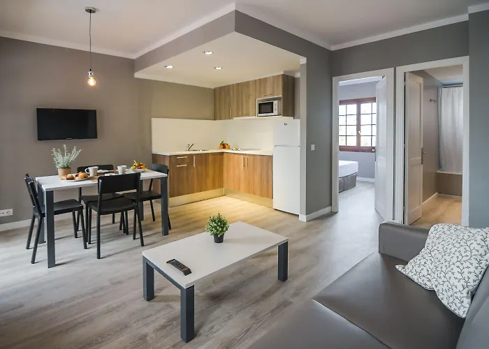 Hotel apartamentowy Nelva 3*