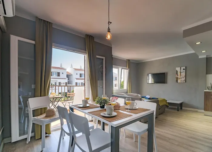 Nelva Cala En Porter (Menorca)