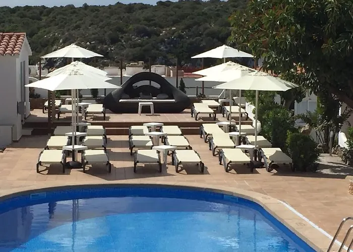 Hotel apartamentowy Nelva Cala En Porter (Menorca)