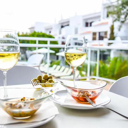 Apartmanhotel Nelva 3*