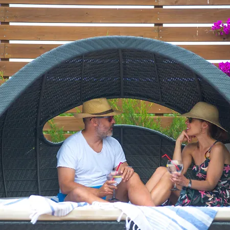 Nelva Cala En Porter (Menorca)